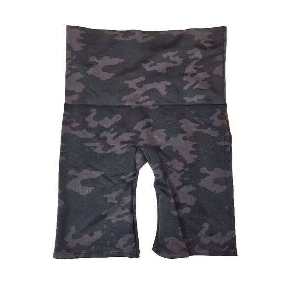 SPANX Look At Me Now Bike Shorts Black Camo Size Medium 7" Inseam 50180R‎ NWT - Picture 2 of 9